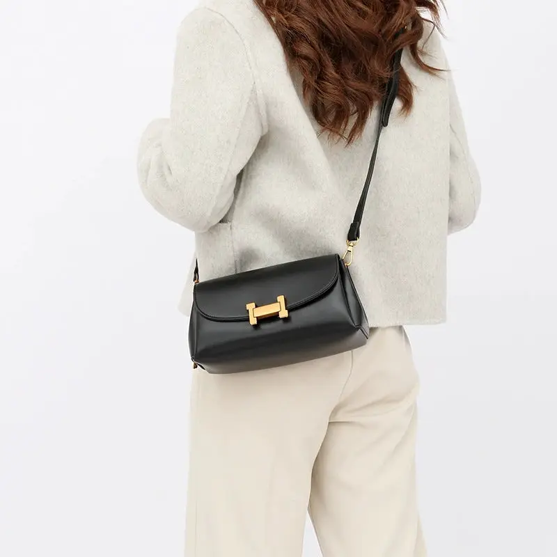Stylish Leather Crossbody Bags For Women 065 - Image 5