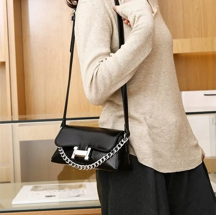 High Quality Crossbody Bag 1059 - Image 12