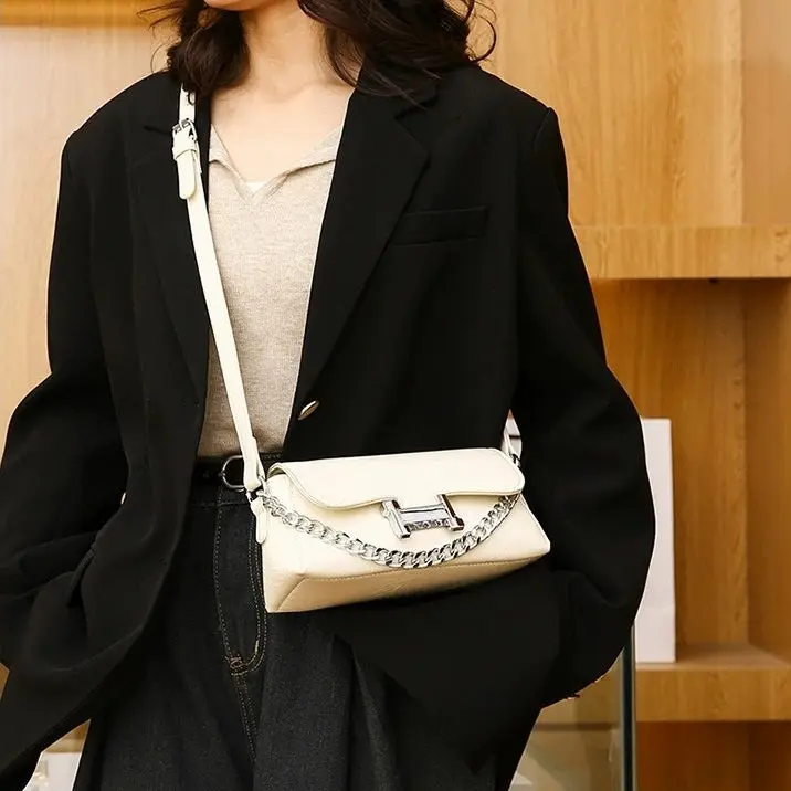 High Quality Crossbody Bag 1059 - Image 11