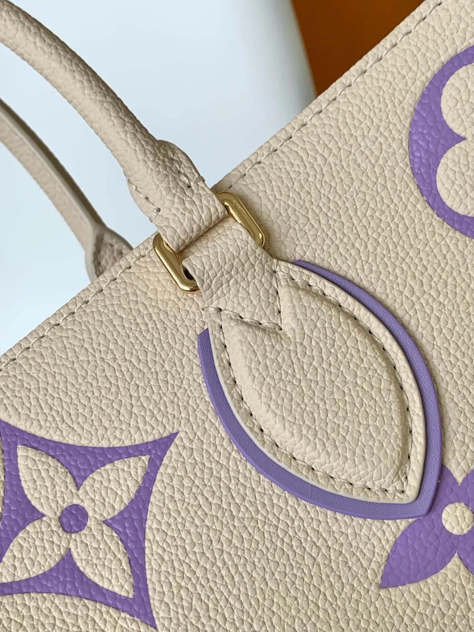LOUIS VUITTON Empreinte Monogram Giant By The Pool Onthego MM Summer M45718 - Image 11