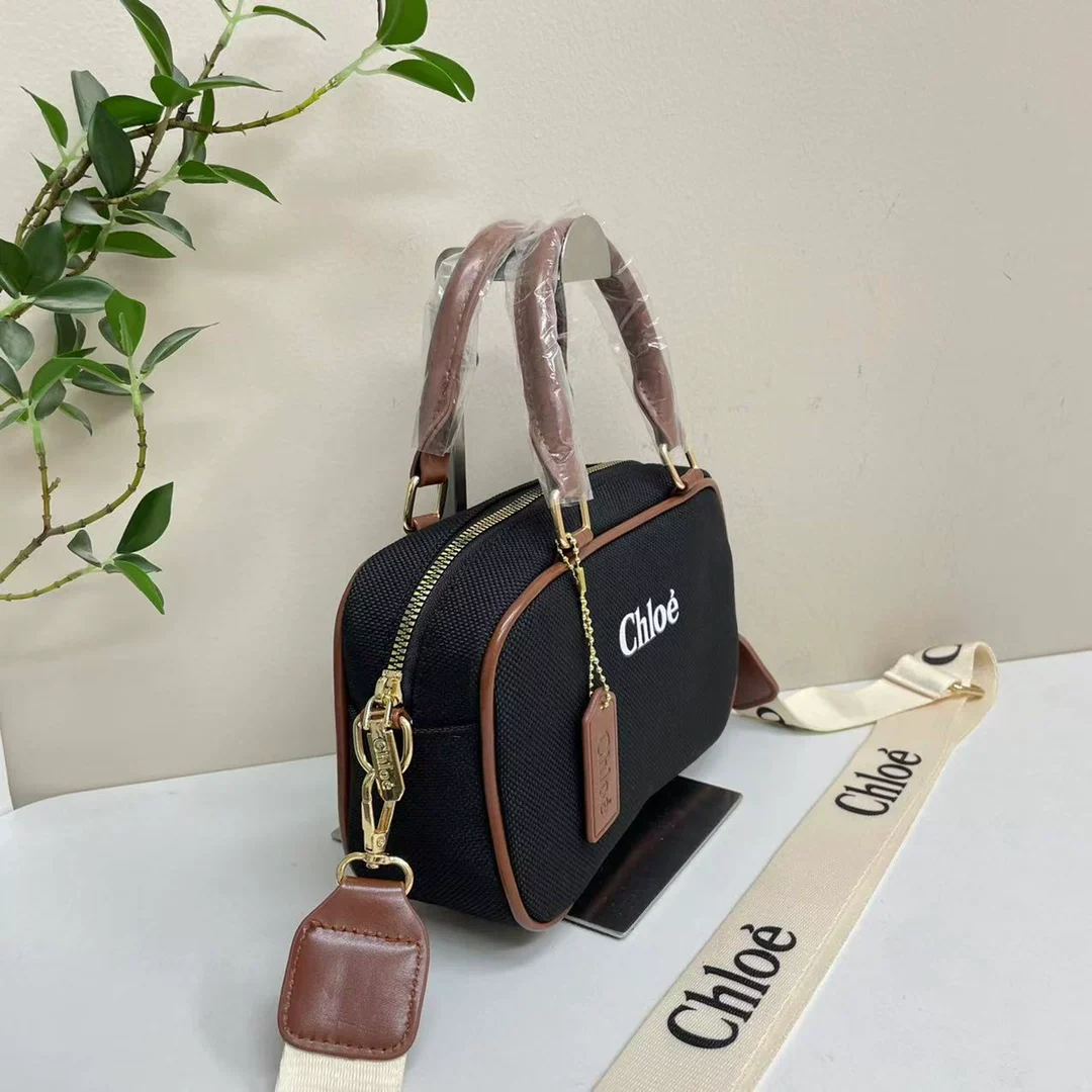Chloe Crossbody Bag – Stylish Designer Bag for Women 2707 - Image 2