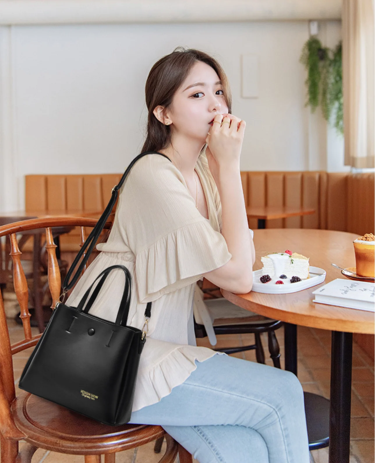 Chic Women's Handbags 6889-27 - Image 3