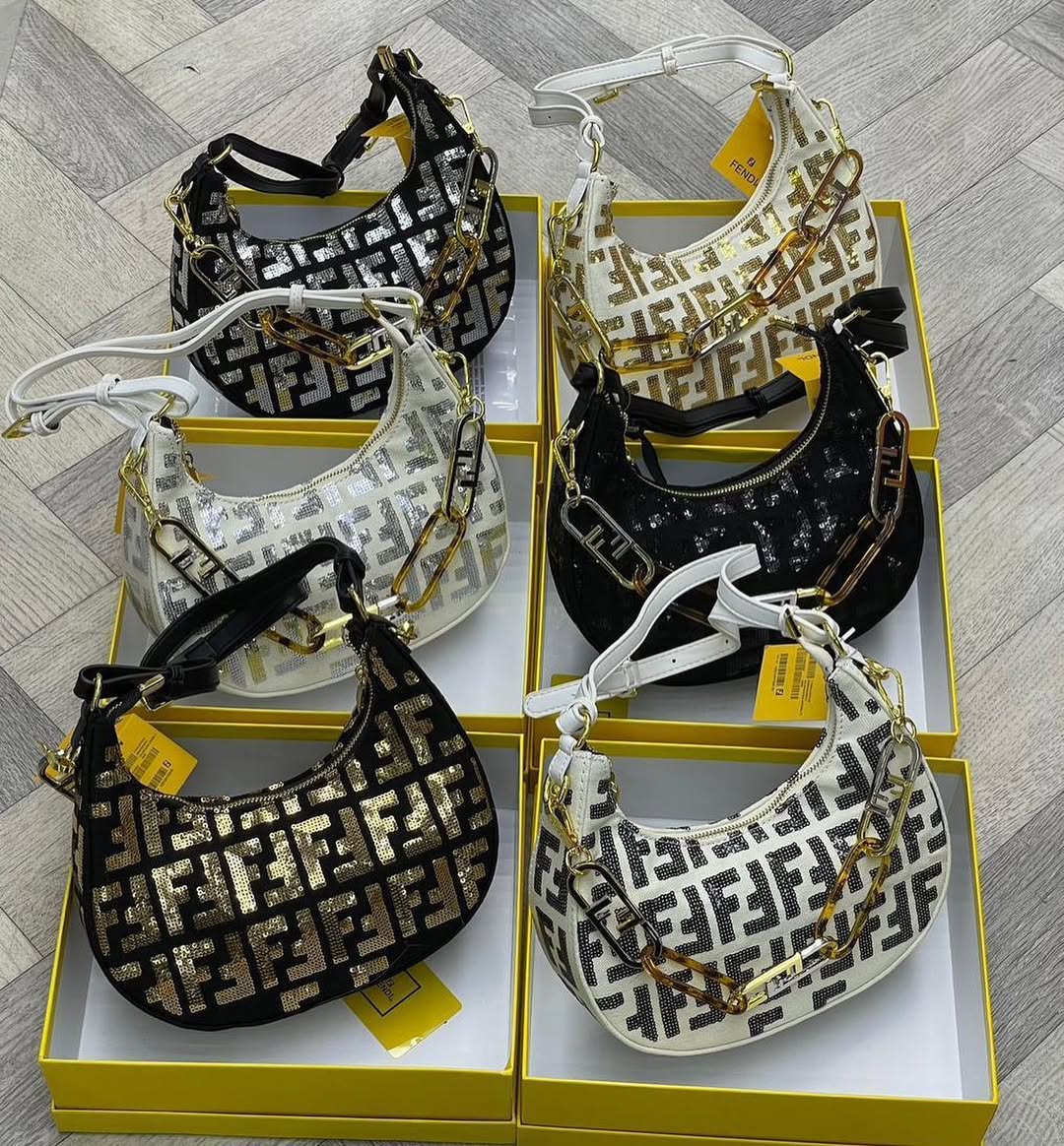 Fendi Handbag for Women 5566-1 - Image 2
