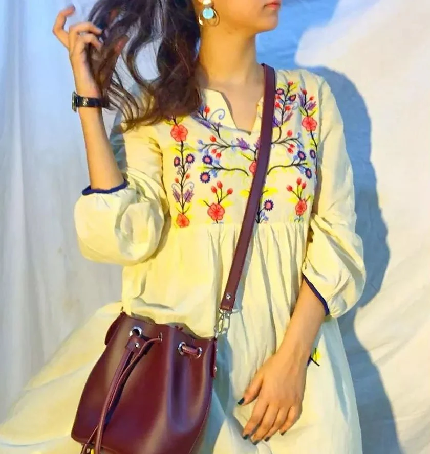 Ladies Bucket Bag 576 - Image 2
