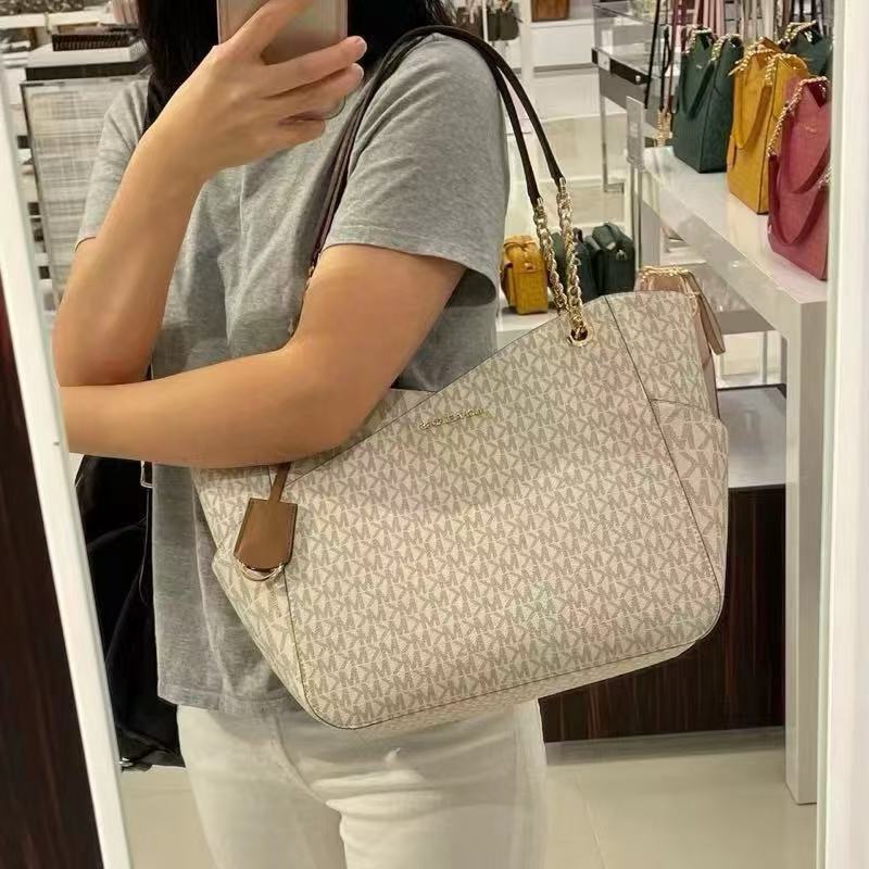 Michael Kors Shoulder Bag for Women 24005 - Image 3