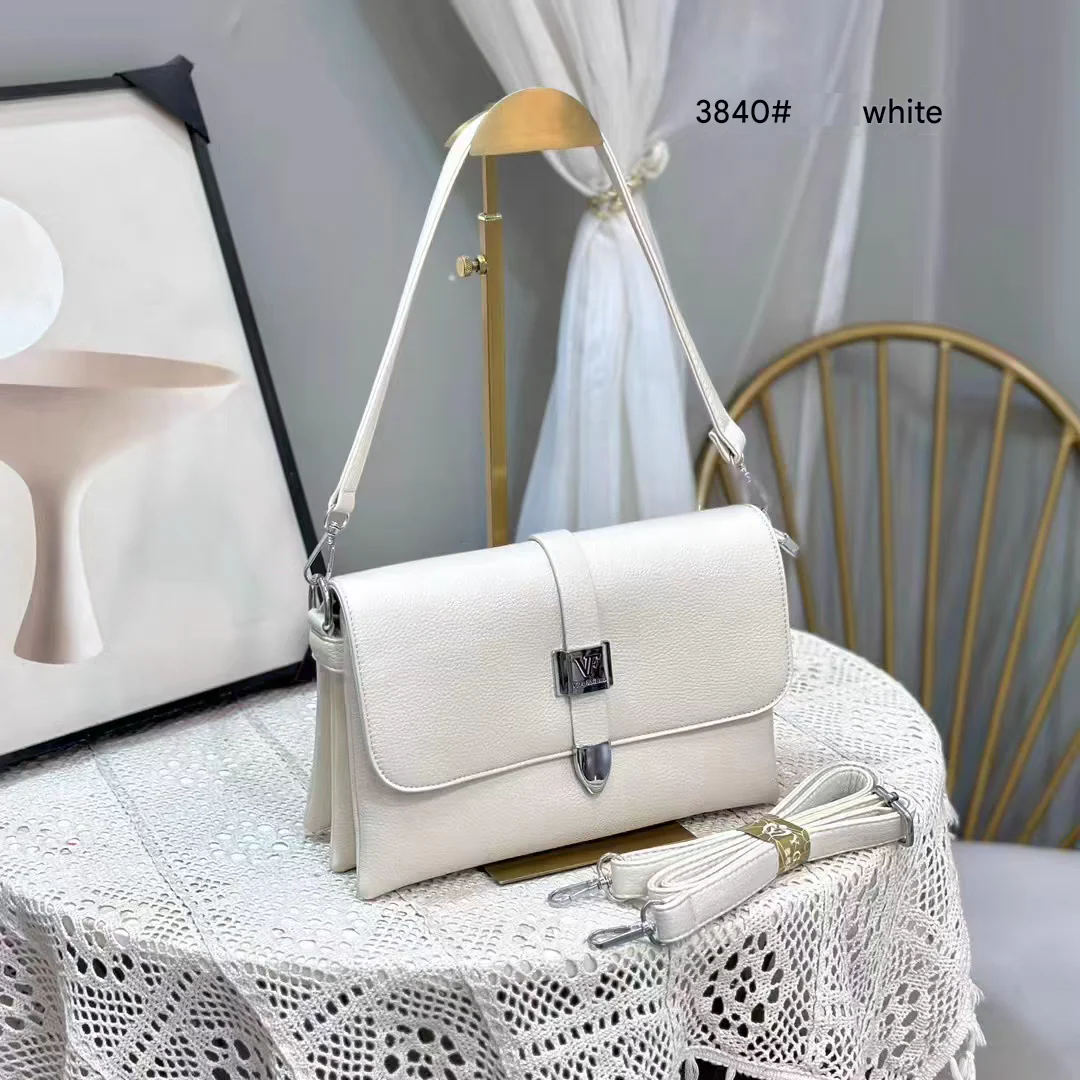 New fashionable and versatile handbag one-shoulder crossbody bag high-end small square bag women's 9213