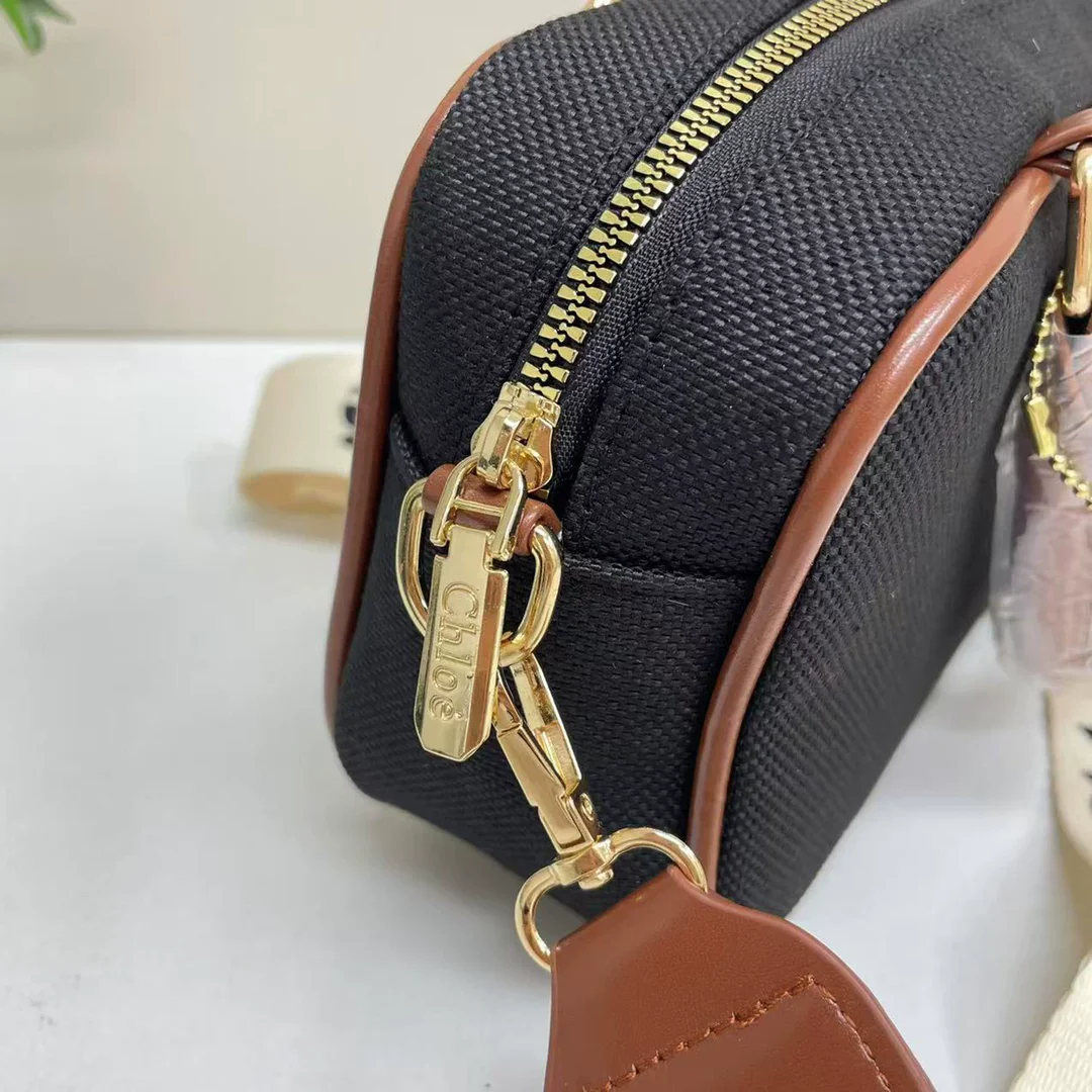 Chloe Crossbody Bag – Stylish Designer Bag for Women 2707 - Image 4