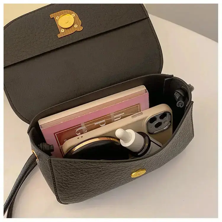 D5 Crossbody Bag 1989 - Image 7