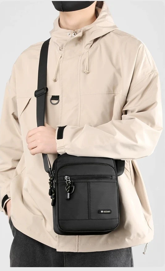 Sleek & Durable Gray Messenger Bag – Your Everyday Companion - Image 2