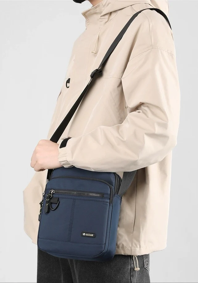 Sleek & Durable Gray Messenger Bag – Your Everyday Companion - Image 9
